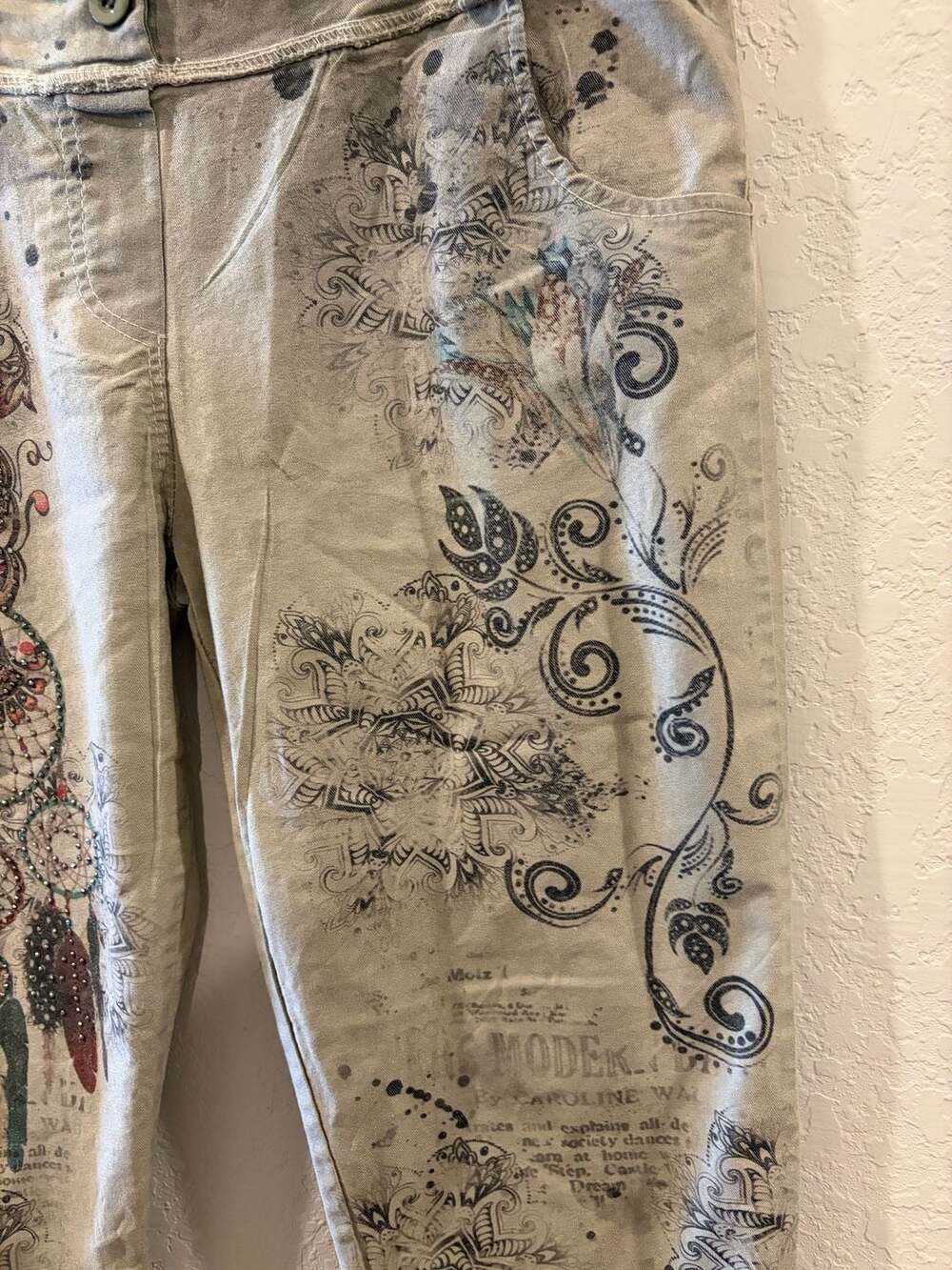 Made In Italy Embellished Dreamcatcher Print Pants - Picture 5 of 12